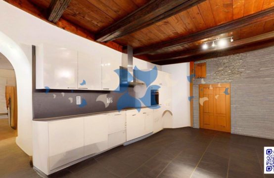 À vendre ? Superbe appartement 2.5 pièces rénové avec cachet, au c?ur de Saint-Maurice (VS)